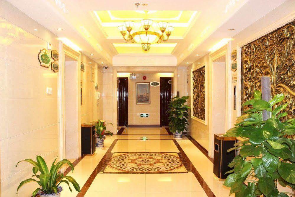 Vienna Hotel Shenzhen Railway Station Exteriör bild